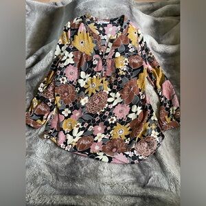 DR 2 fall floral blouse size Medium